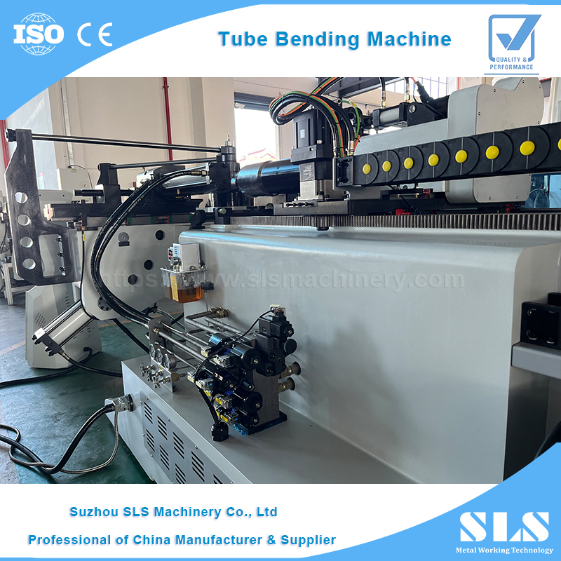 Machine à cintrer les grands tubes CNC de type 130 | Cintreuse de tuyaux automatique robuste 3A‑1S | Courbure OD100 mm, paroi de tube de 6,2 mm d'épaisseur